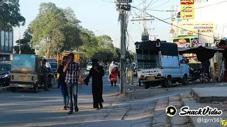 LahoriFied:Burqa Aunty Throwing Water Balloons :D #LahoriFied #prank #pranksinpakistan #snackpranks