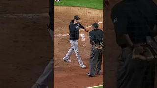 Yankees Manager Aaron Boone Impersonated Umpire After Ejection 😲😂