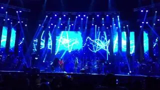 Arijit Singh - Chahun Main Ya Naa - Live @ Dubai