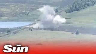 Ukrainian marines blow up Russian tank and infantry on the battlefield
