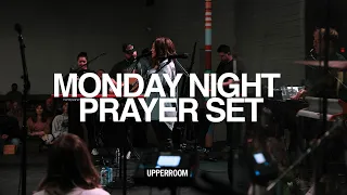 UPPERROOM + Kari Jobe | Monday Night Set
