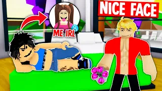 pretending to be a copy and paste in ROBLOX BROOKHAVEN RP!