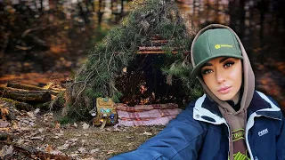 Bushcraft Camp | Building primitive survival shelter in woods | Campfire grilled meat | Solo Camping