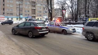 Сводка. В пожаре погибли пенсионерка и два ребенка Слободской. Место происшествия 02.12.2016