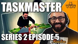 Debajo de la mesa!!!! Taskmaster - Series 2, Episode 5 'There's Strength in Arches' |REACTION|