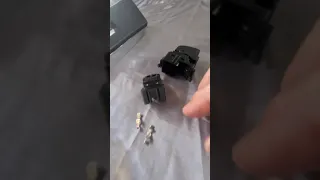 COMO REPARAR UNA BOTONERA DE CARRO