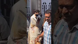 Emraan Hashmi Spotted at Dargah on Eid