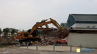 Crews begin demolishing Steinbach's Centennial Arena