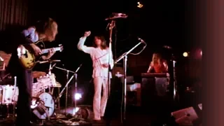 YES Yours Is No Disgrace (Live at Hemel Hempstead 1971) [HQ]