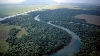 Conheça o Rio São João e o Passeio de barco em suas águas