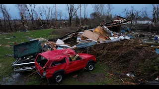 TORNADO damages the small town of Lewistown Illinois