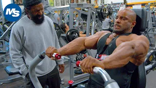 Chest Workout | Charles Glass Trains Errol Moore at The Mecca