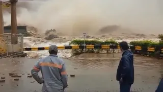 [IMPRESSIONANTE] Barragem transborda e força da água assusta durante enchente no Vale do Taquari/ RS