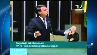 Bolsonaro repete ofensa à deputada Maria do Rosário - 09/12/2014