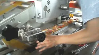 tutorial how to operate bread with tray flow packing machine automatic pillow type pack equipment