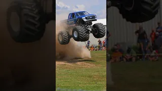 Monster Truck Madness! #Shorts #Bigfoot #monstertruck #RC #Losi