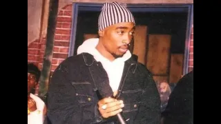 On February 20, 1993 Tupac performed I Get Around live on the BET Teen Summit show.