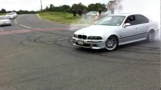 BMW E39 M5 Straight Pipes Burnouts and Donuts