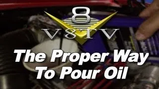 The Correct Way To Pour Engine Oil From A Bottle Video V8TV