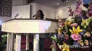 Aretha Franklin performs "He Looked Beyond My Faults"