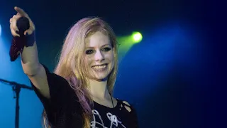 Avril Lavigne Live - The Black Star Tour