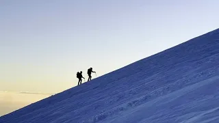 Survivants du cancer, ils gravissent les 5700m de cette montagne