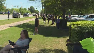 Procession escorts fallen US marshal in North Carolina