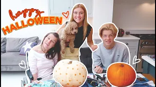 PUMPKIN CARVING W ME AND MY SIBLINGS *happy halloween*