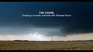 "The Chase" Chasing a tornado outbreak with Tempest Tours (2004)