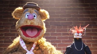 Fozzie's Bearly Funny Fridays #17 | Fozzie Bear Jokes | The Muppets