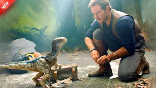 A Man tries to befriend a Baby dinosaur because now humans and Dinosaurs live together. In Hindi