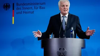 Seehofer über Maaßen: „Er ist ein kompetenter Mitarbeiter“