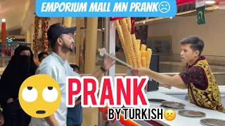 Prank hugya aj yar😨| emporium mall lahore | KFC spicy 🌶️ wings challenges🥵