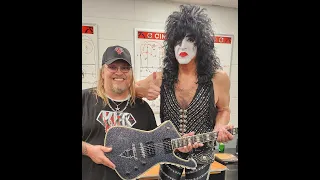 Paul Stanley Meet and Greet for stage played black Sparkle Ibanez 10-19-23 Cincinnati Ohio