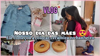 DIA DAS MÃES EM FAMÍLIA 🥰 - GANHEI MUITOS PRESENTES! - ALMOÇO ESPECIAL E BOLO DE BANANA 😋