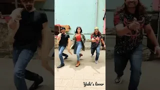 Yukti Kapoor's dance aka Karishma Singh #madam_sir #yukti_kapoor #gulki #kareena #karishma_singh