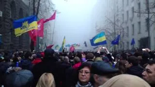 #ЕвроМайдан - Милиция в применила дымовую шашку - 24 ноября 2013