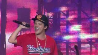 Bruno Mars - Locked Out Of Heaven - Live at BST Hyde Park London UK 14/07/2018