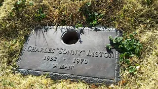Boxer Sonny Liston grave just a few feet away from Blue singer Albert Collins grave