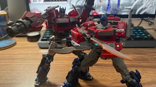 BAIWEI vs HASBRO?! Baiwei TW-1030 SS102 Optimus Prime Review.