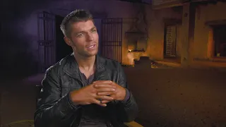 On Set with Liam McIntyre | Spartacus Season 2 Extras