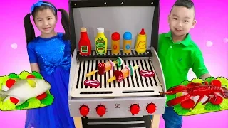 Jannie & Lyndon Pretend Play Cooking w/ Deluxe Barbecue BBQ Grill Playset