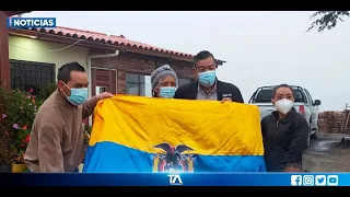 En casa de los padres de Carapaz se celebra el triunfo de la Locomotora