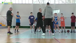 Баскетбол: Зимовий перегляд гравців HoopLife Basketball Camps