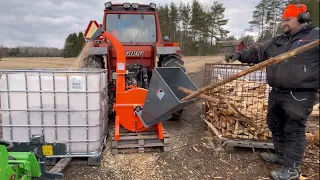 Uusi hakkuri tuli hommattua. Tarmo 101 mallin hakkurin kasaus ja koekäyttö.