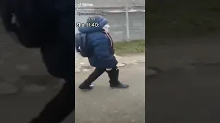 анонимус идет в школу