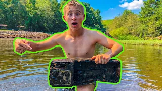 Found A SAFE While DIVING (River Treasure)