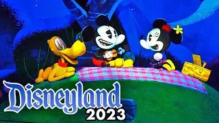 Mickey & Minnie's Runaway Railway 2023 - NEW Disneyland Ride [4K POV]