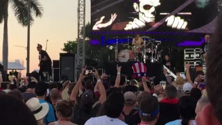 Blink-182 Cynical Live SunFest West Palm Beach FL 2017