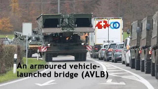 Tanks on public road in Switzerland | Leopard panzer auf den Strassen.